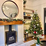 Stay At No 4 York Centre